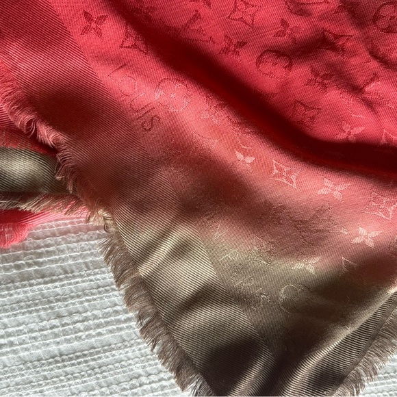 ✨ Rare ✨ Louis Vuitton Ombré Shawl - Picture 7 of 8